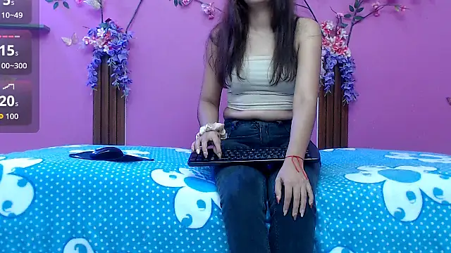 skinnybarbie022 online show from July 4, 2026, 1:34 am