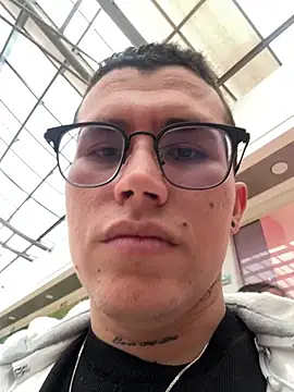 Kurtxxx22 online show from January 14, 2026, 8:14 pm