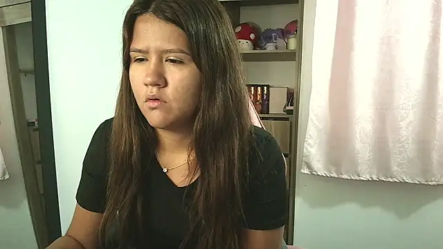 Oliviawatson1 online show from October 10, 2025, 12:26 pm