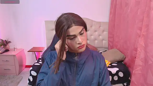 lailahdark online show from November 6, 2025, 4:02 am