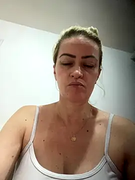 Alerquinasc online show from October 12, 2025, 5:17 am