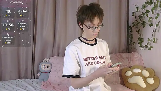 Snapshot of NextVibe_ chatting on April 15, 2026, 5:09 pm NextVibe online show from April 15, 2026, 5:09 pm