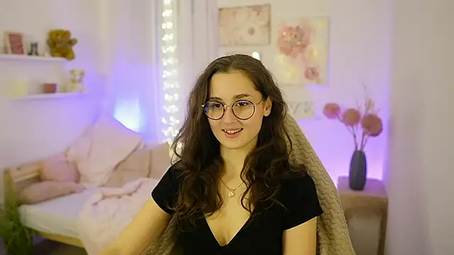 Annita Grey online show from November 30, 2025, 8:02 pm