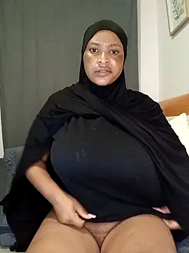 Sweetbxxx24 online show from March 13, 2026, 6:14 pm