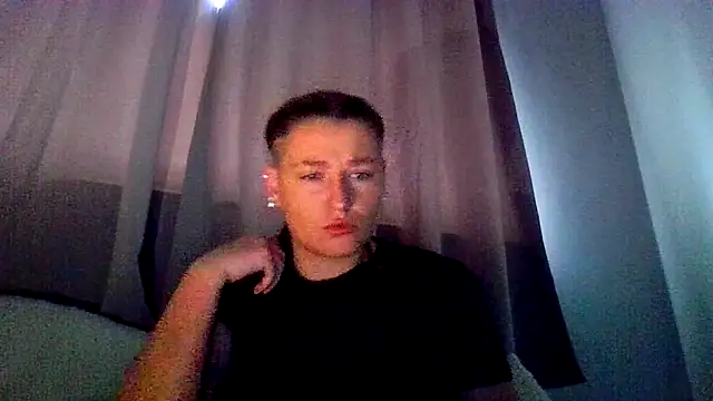 RUBY-ROSE-SWINGS online show from November 10, 2025, 12:37 pm