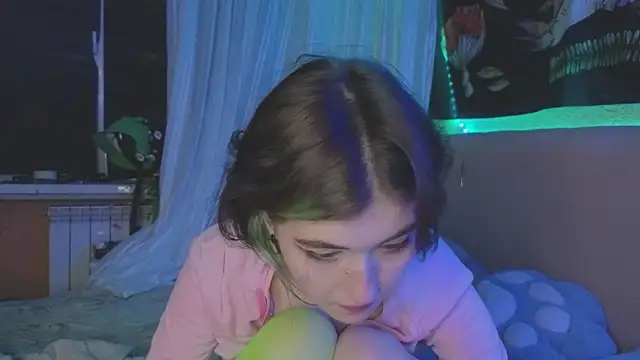 Snapshot of Miko_Meow chatting on July 1, 2026, 10:31 pm Miko Meow online show from July 1, 2026, 10:31 pm