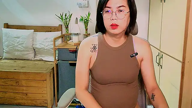 Snapshot of moriliciousxxx chatting on May 12, 2026, 11:46 pm moriliciousxxx online show from May 12, 2026, 11:46 pm