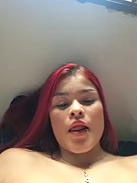 NahomiRichards  online show from November 18, 2025, 7:18 pm