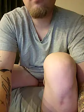 Snapshot of matty244 chatting on November 23, 2025, 8:47 am matty244 online show from November 23, 2025, 8:47 am