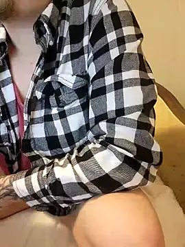 Snapshot of matty244 chatting on February 15, 2026, 4:42 am matty244 online show from February 15, 2026, 4:42 am