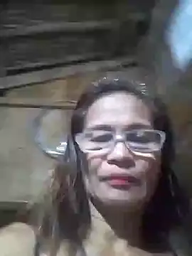 Kristen05 online show from November 23, 2025, 1:00 pm