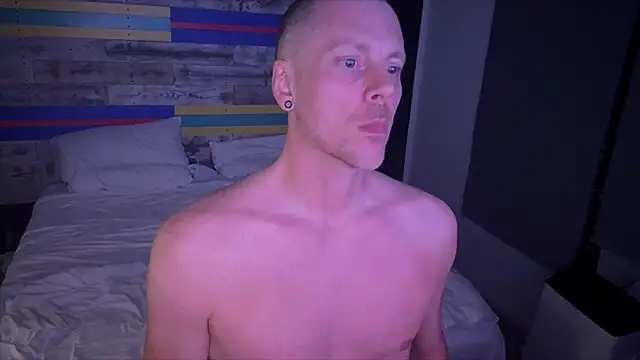 Snapshot of lukas_24 chatting on August 4, 2026, 3:43 am lukas 24 online show from August 4, 2026, 3:43 am