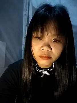 LinhNa999 online show from February 16, 2026, 2:13 pm