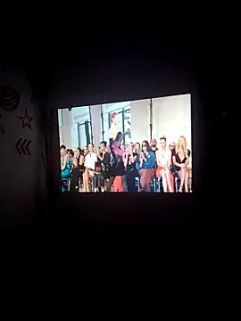 sweetsinisabella online show from October 4, 2025, 9:18 am