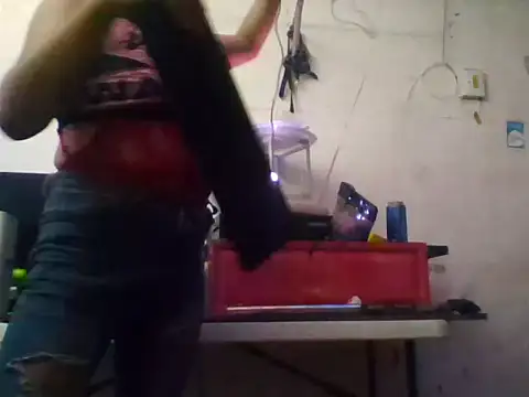 Snapshot of sweetsinisabella chatting on June 8, 2026, 10:59 am sweetsinisabella online show from June 8, 2026, 10:59 am