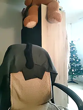 Snapshot of Mila_Luciphya chatting on December 21, 2025, 10:55 am Mila Luciphya online show from December 21, 2025, 10:55 am