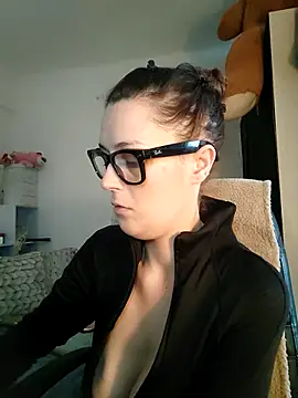 Snapshot of Mila_Luciphya chatting on January 9, 2026, 10:07 am Mila Luciphya online show from January 9, 2026, 10:07 am