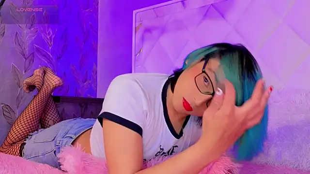 Dannyhot  online show from April 21, 2026, 3:39 pm