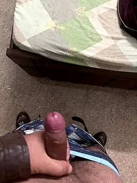 Hotguyforfun online show from December 4, 2025, 12:14 pm