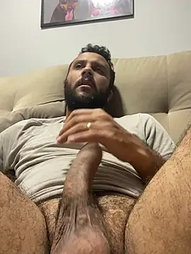 RodrigoBarbudoMT online show from March 17, 2026, 3:33 am