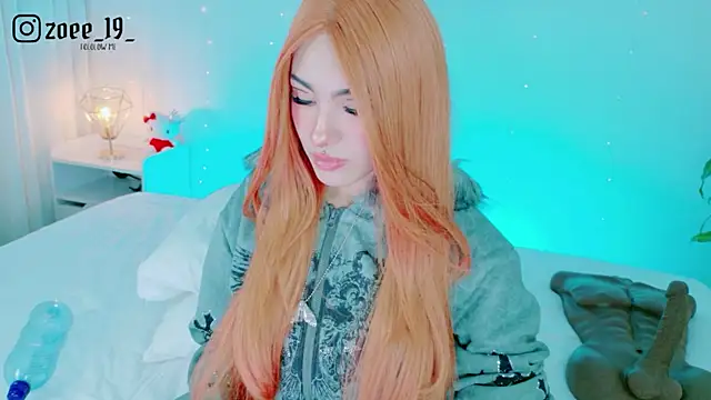 cuteezoe online show from April 19, 2026, 3:17 am