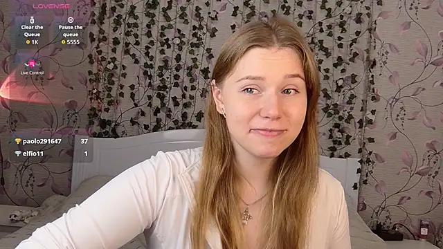  influensii  online show from October 22, 2025, 5:08 am