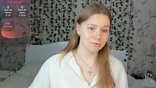  influensii  online show from December 1, 2025, 5:34 am