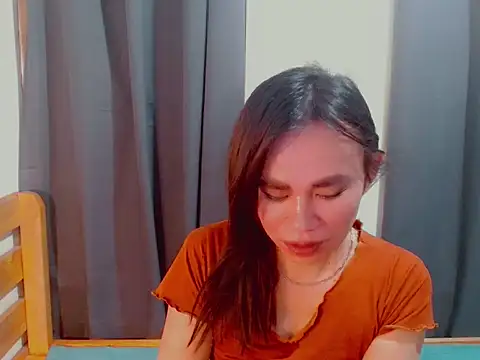 ursweet yummy online show from December 2, 2025, 7:42 pm