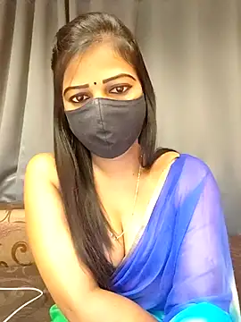 Misss-julli online show from November 5, 2025, 1:05 am