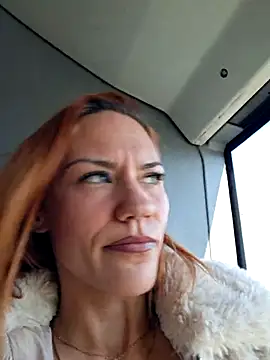 SlimBellaa online show from March 6, 2026, 10:23 am