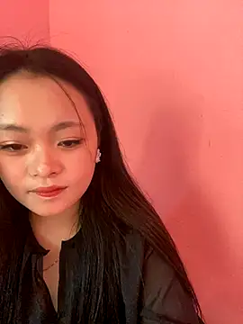 Julia-Elsa online show from September 28, 2025, 3:56 am