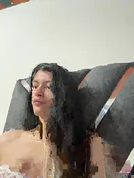 Snapshot of LiaCollings chatting on May 5, 2026, 11:29 am LiaCollings online show from May 5, 2026, 11:29 am