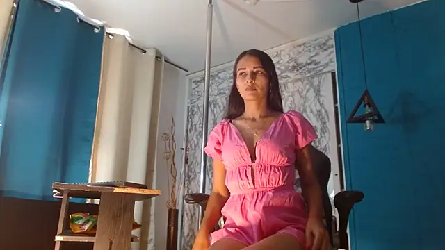 hanna mooreee online show from September 12, 2025, 5:57 pm