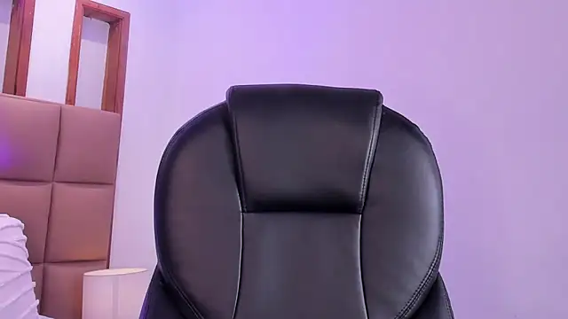 NoaDream online show from October 1, 2025, 2:45 pm