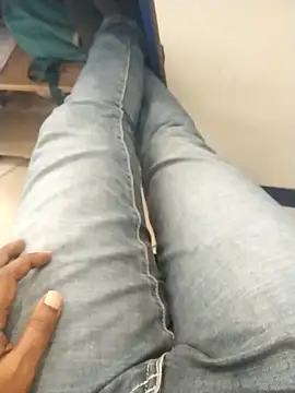 have A fun3276 online show from October 5, 2025, 10:24 am