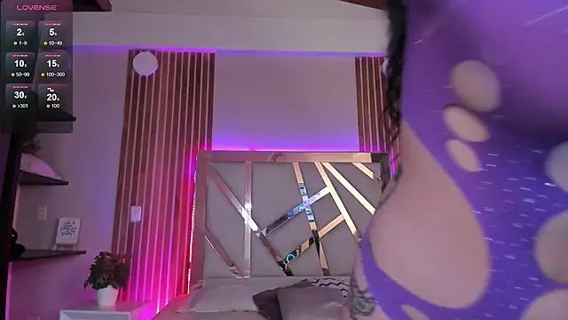 Snapshot of sweet_tamara_ chatting on October 1, 2025, 7:42 pm sweet tamara online show from October 1, 2025, 7:42 pm