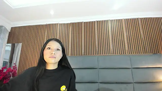 Sophie Calloway online show from September 26, 2025, 1:04 pm