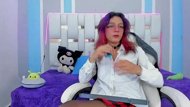 MilkWhore1 online show from November 5, 2025, 7:25 pm