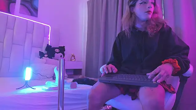 MilkWhore1 online show from April 22, 2026, 8:10 pm