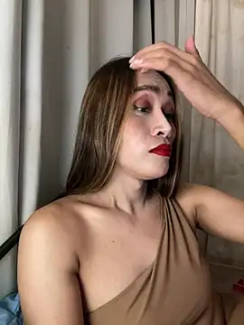 RomanticPearlTS online show from April 20, 2026, 1:36 pm