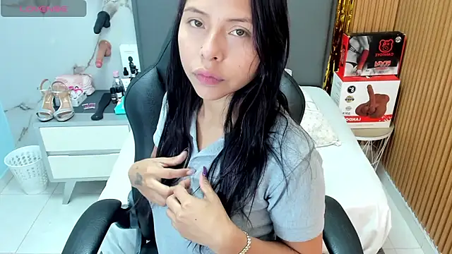 Isisleroy1 online show from February 24, 2026, 2:53 am