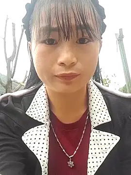 Sunyinn online show from October 22, 2025, 2:56 am