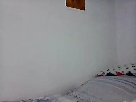 nhayasquirt online show from October 9, 2025, 10:35 am