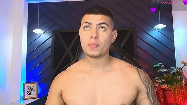 marco garciia  online show from March 2, 2026, 11:33 pm