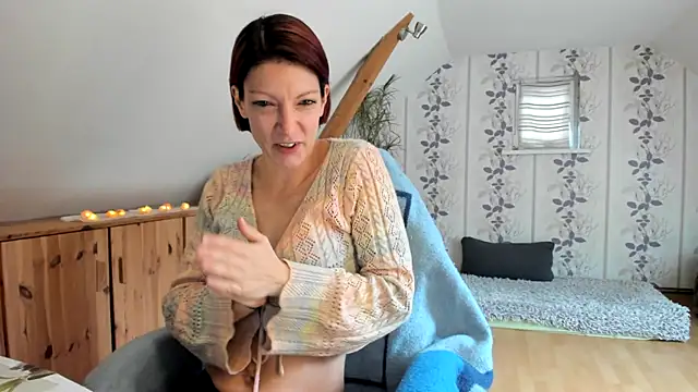 Axunamun online show from October 6, 2025, 7:28 am