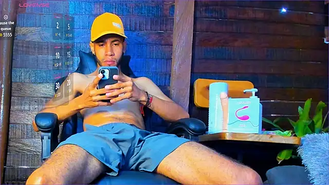 Alex bigcock11  online show from November 13, 2025, 12:59 pm