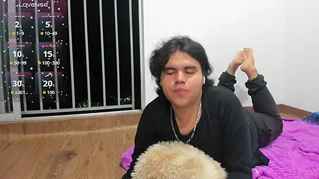 Lady Evelynn online show from December 5, 2025, 12:52 am