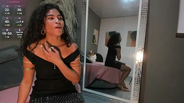 sienna glow online show from November 4, 2025, 12:15 pm