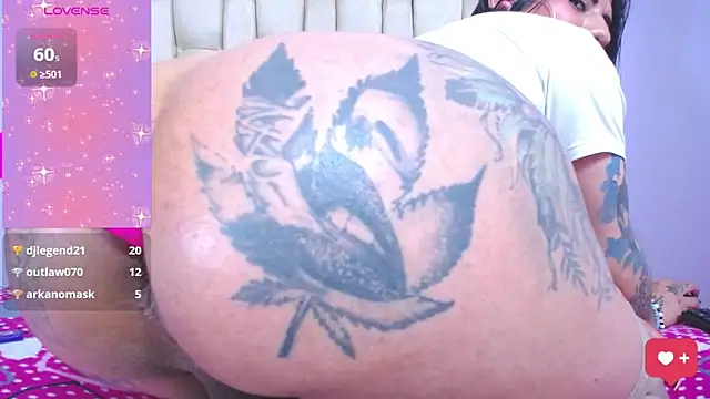 DollCoquette27 online show from September 20, 2025, 10:49 am