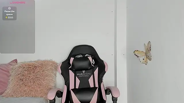 mari-ross online show from March 10, 2026, 1:32 am